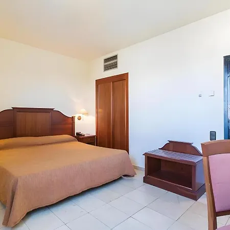 Hotel Expo 3*