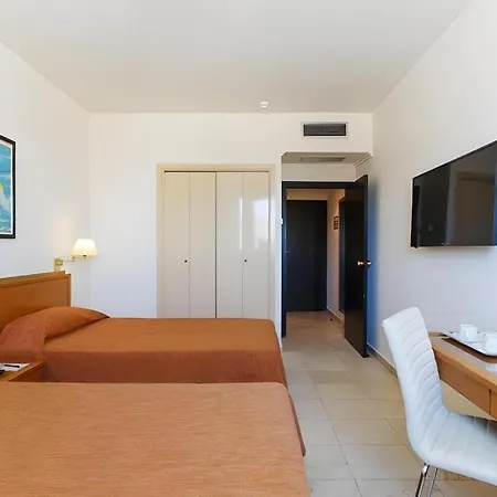 Hotel Expo 3*