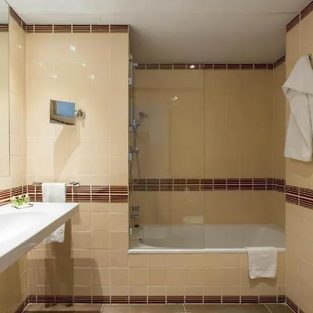Hotel Expo 3*