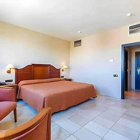 Hotel Expo 3*